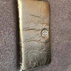 Tory Burch wallet